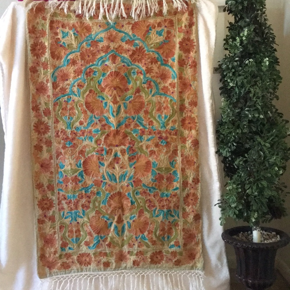 ❌SOLD❌ Carpet / Mural